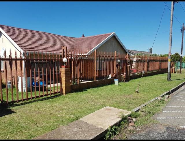 3 BEDROOM HOUSE FOR SALE IN PRIMROSE